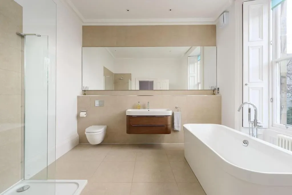 The Manor Residence Edinburgh Apartment